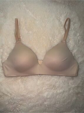 Victoria's Secret Nude Light Beige T-Shirt Bra